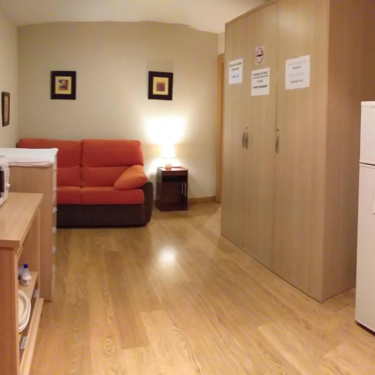 Hostal Meson Del Barro - Alojamientos Pamplona - Habitación Individual - 7