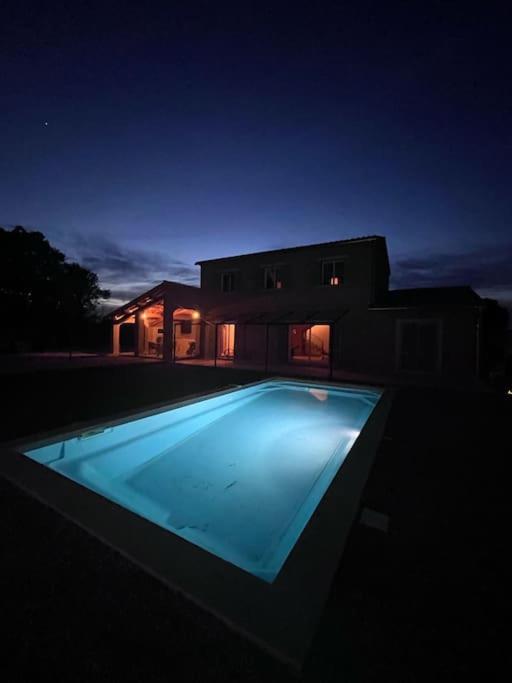 Superbe villa neuve à 5 mn du centre - Villa - 20