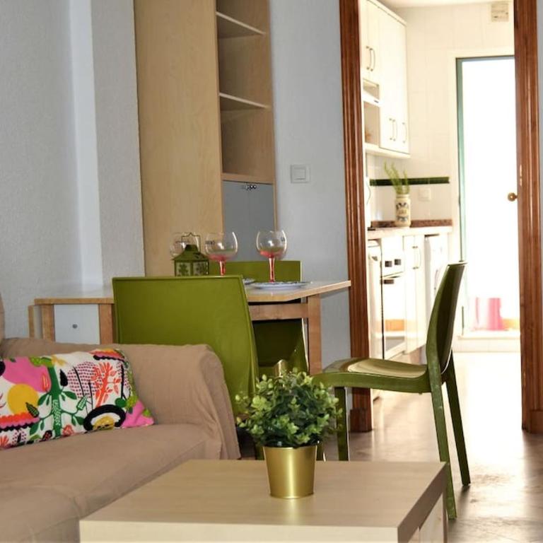 Apartamento vacacional en la hermosa Urbanización Los Enebros ERENE008 - Apartamento de 2 dormitorios - 4