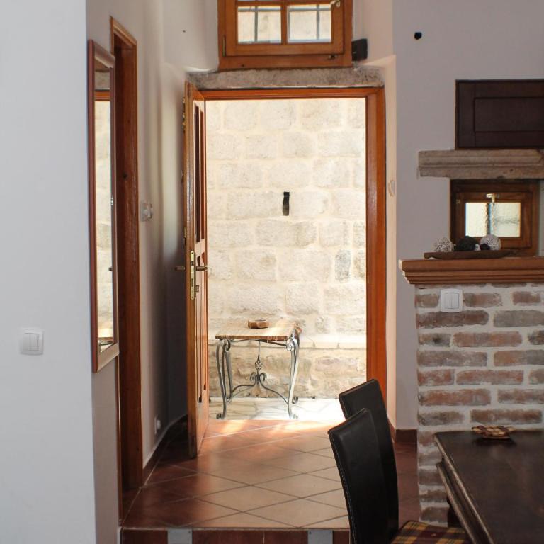 Apartments Popovic - Studio with Patio - 5