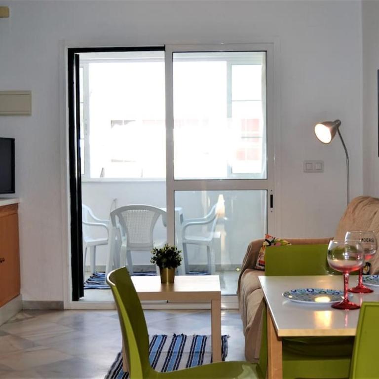 Apartamento vacacional en la hermosa Urbanización Los Enebros ERENE008 - Apartamento de 2 dormitorios - 40