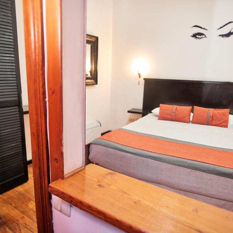 Maki Hostels & Suites Valparaiso - Habitación Doble con baño privado - 5