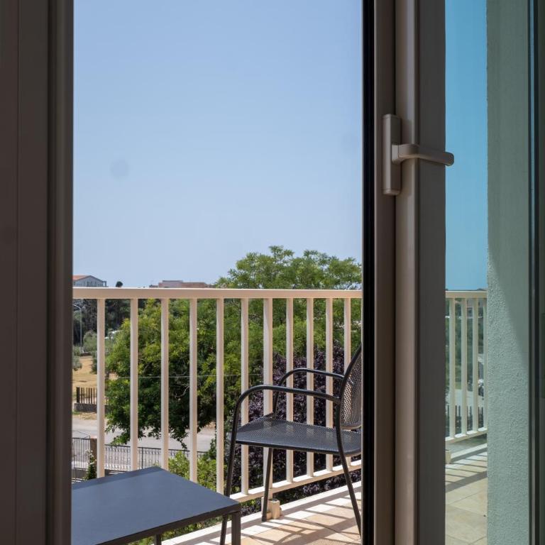 Nautika Suites - Camera Matrimoniale Superior con Balcone - 16
