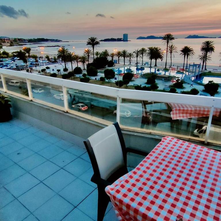 Samil Apartment, primera línea de playa con Wifi y Garaje - Apartamento Deluxe - 3
