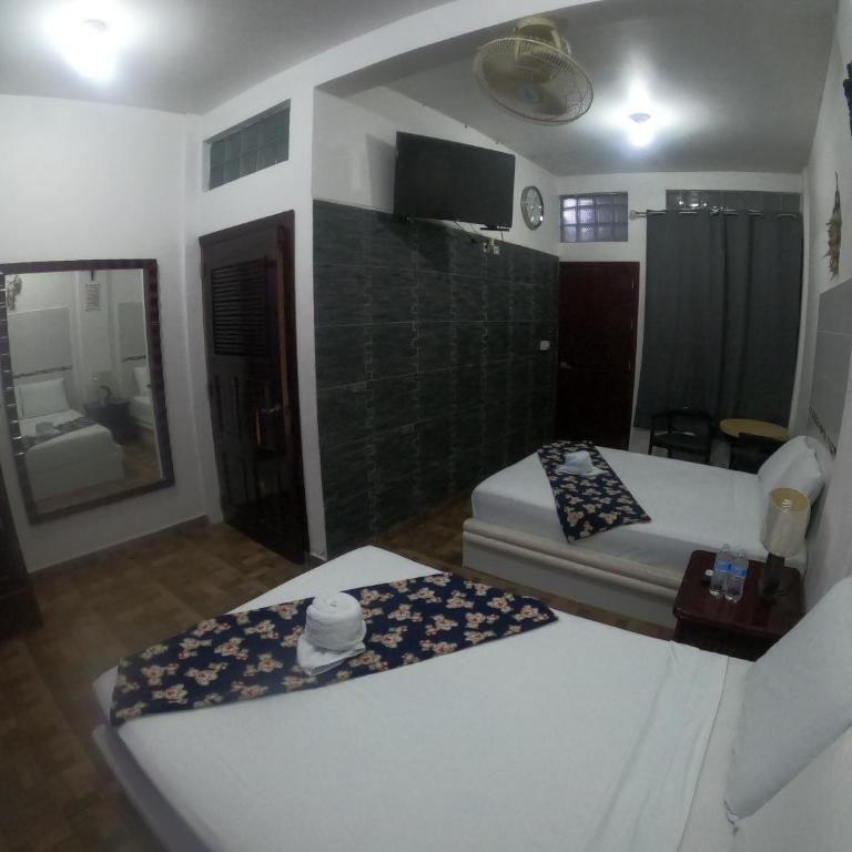 M&F Hotel - Habitación Doble con baño privado - 3