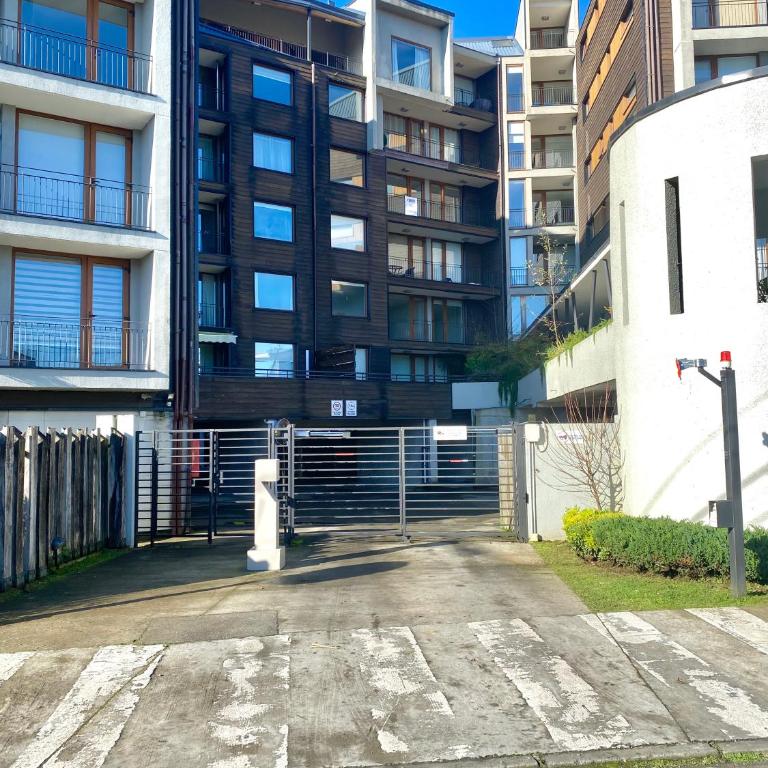 Hermoso y moderno departamento a pasos del lago - One-Bedroom Apartment - 37