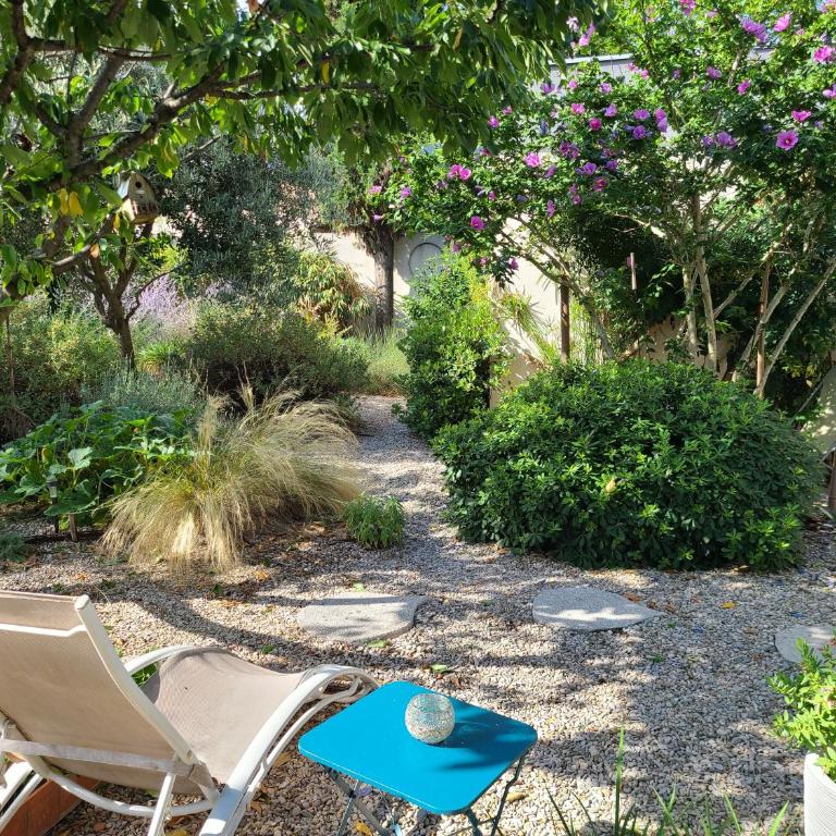 Chez Nous dans notre petit jardin - Camera Matrimoniale con Bagno Privato Esterno - 1