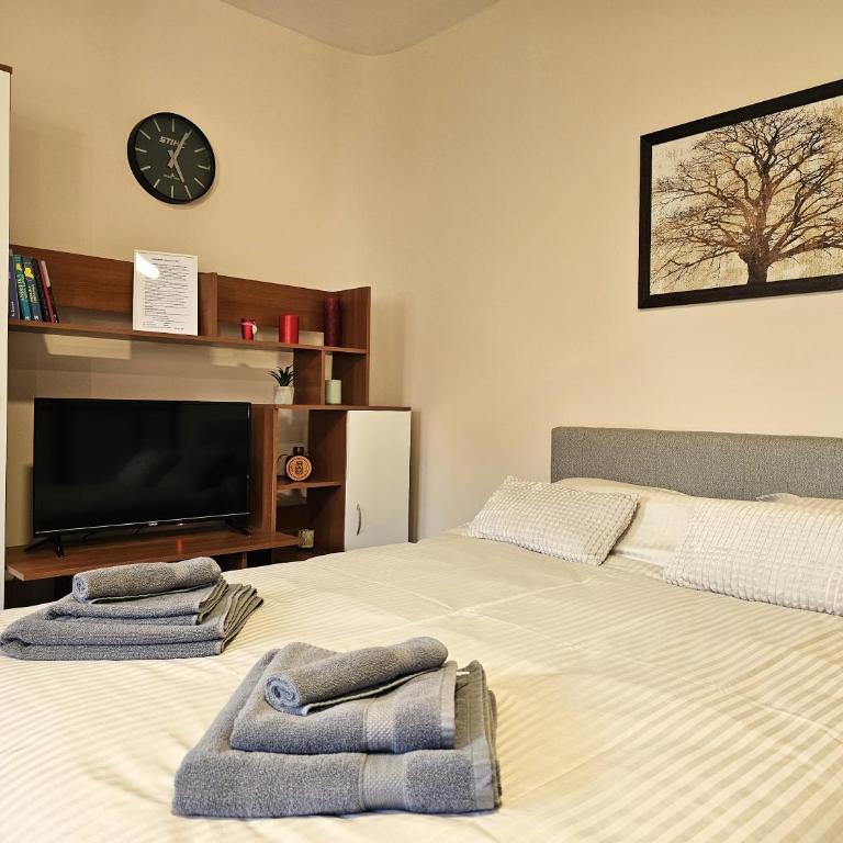 Apartmani TRIO - Standard Quadruple Room - 7