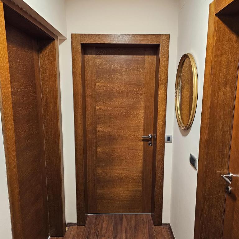 Apartmani TRIO - Standard Quadruple Room - 9