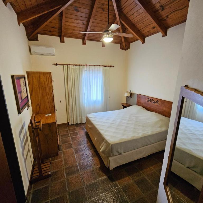 Casa de Campo N 2 en Barrio Posta Carreta, Santa Rosa de Calamuchita - Casa de 3 dormitorios - 12