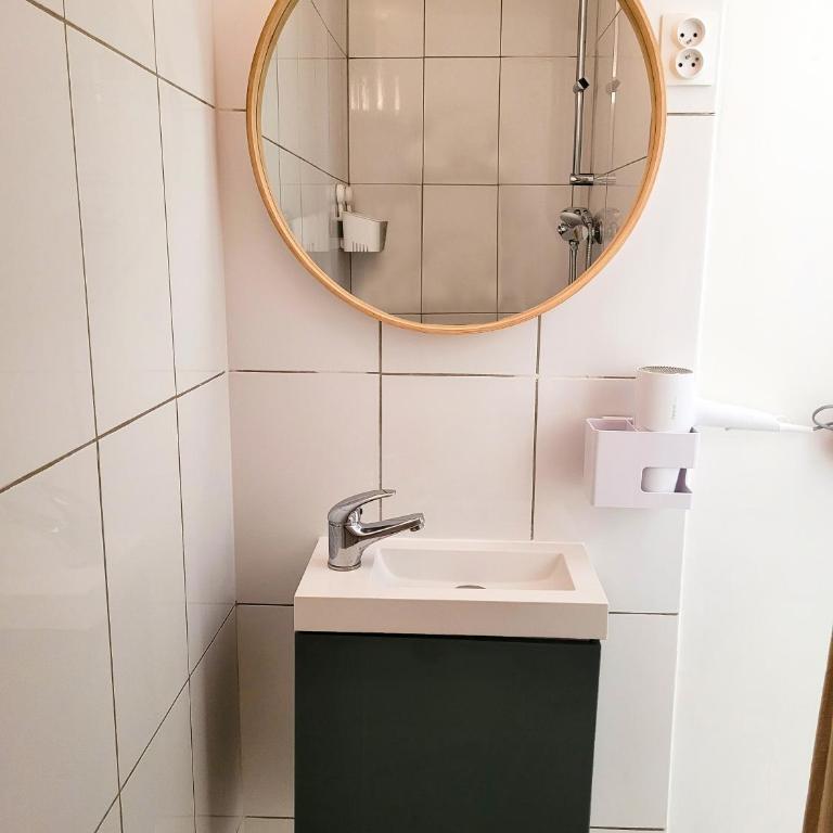 Studio double climatisé avec terrasse - Proche Tram & Centre - Apartment mit 1 Schlafzimmer - 13
