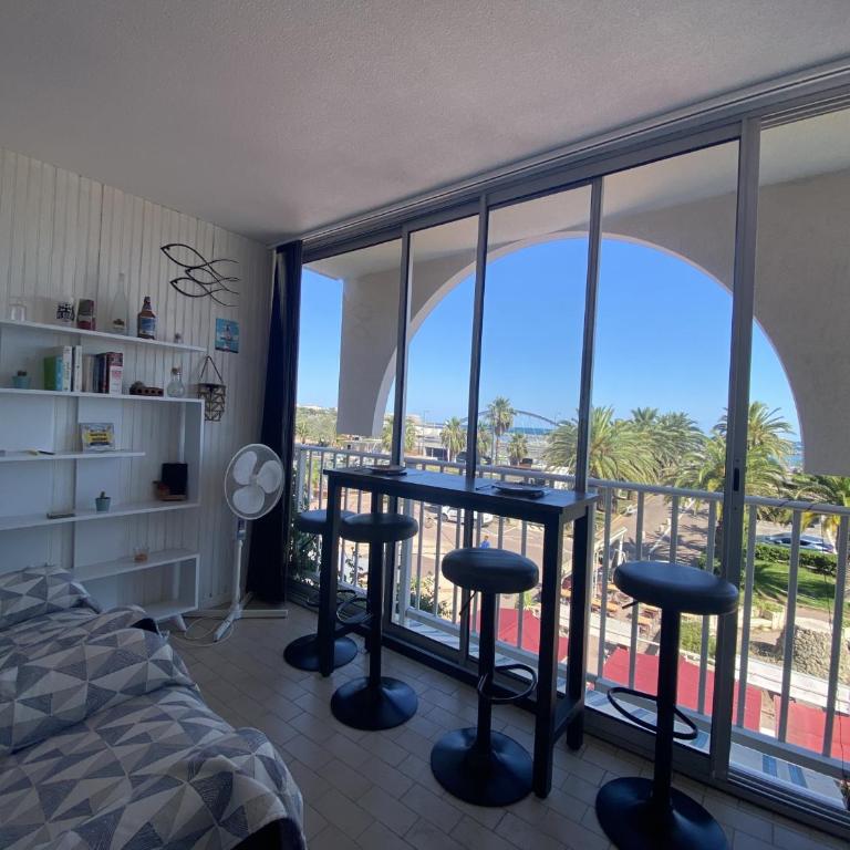 Superbe T2 à Sète - Face mer, loggia, parking privé, proche plage et commerces - FR-1-338-518 - Apartment - 2