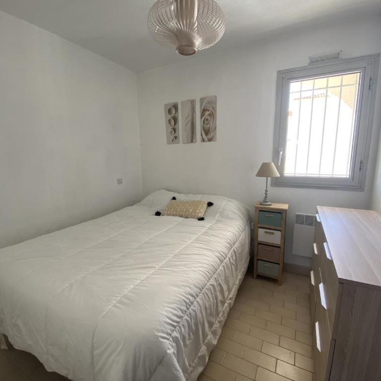 Superbe T2 à Sète - Face mer, loggia, parking privé, proche plage et commerces - FR-1-338-518 - Apartment - 5