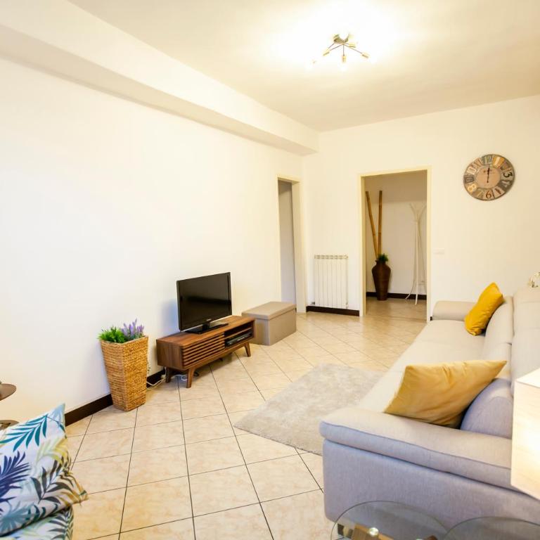 Lakeside - Two-Bedroom Apartment - 8