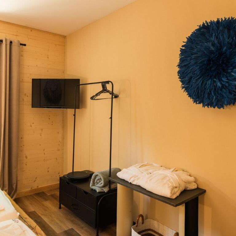 Le Wafo - Deluxe Zimmer (2 Erwachsene & 1 Kind) - 4