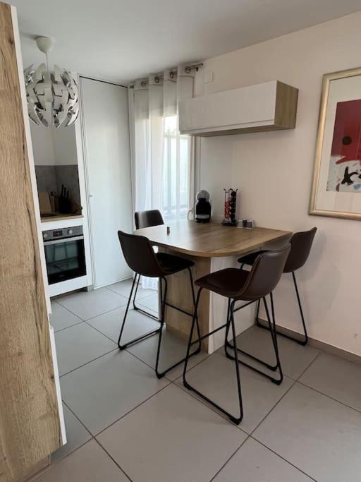 Spacieux Appart T3+terrasse - Appartamento con 1 Camera da Letto - 9