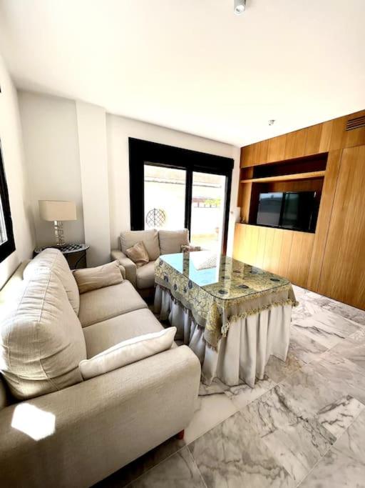 Ático céntrico con terraza privada y plaza de garaje - Apartamento de 2 dormitorios - 1