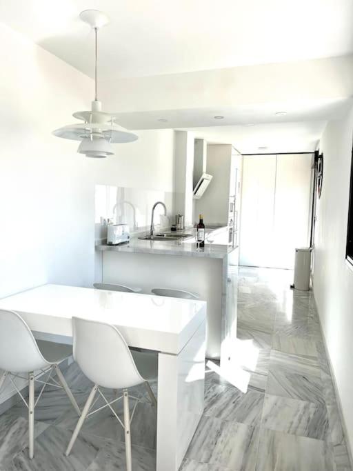 Ático céntrico con terraza privada y plaza de garaje - Apartamento de 2 dormitorios - 3