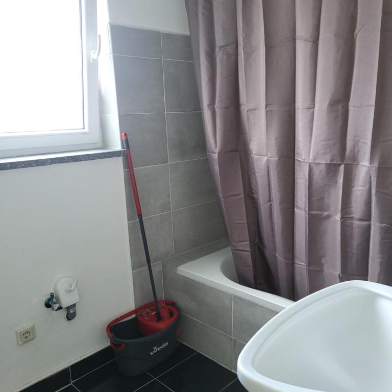 Schöne 2 zwei Zimmer Wohnung - Apartment mit 2 Schlafzimmern - 7