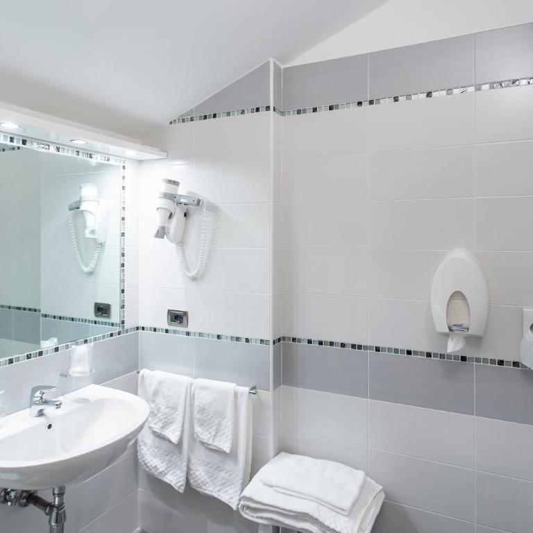 Hotel Maregolf - Camera Matrimoniale Budget - 4