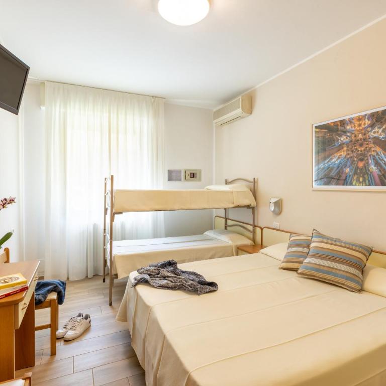 Appartamenti MOTIV Riccione - Two-Bedroom Apartment - 10