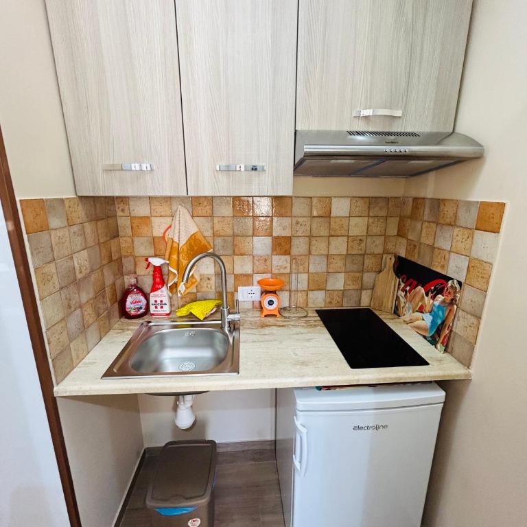 SicilyHouse Palermo - Double Room with Private Bathroom - 12