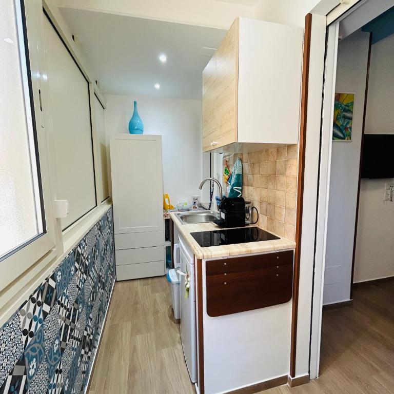 SicilyHouse Palermo - Double Room with Private Bathroom - 4