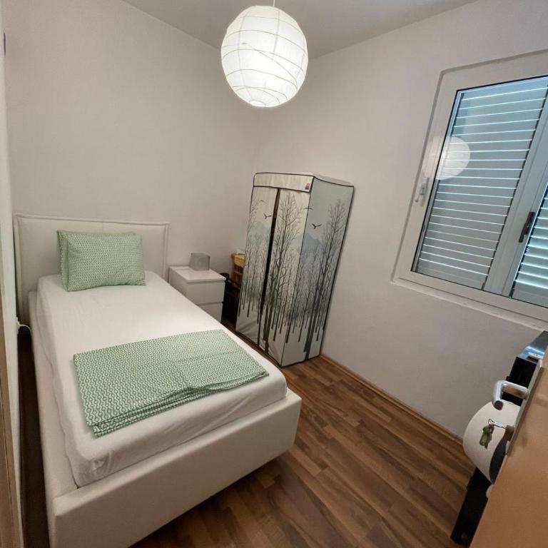 Apartment Mija - Two-Bedroom Apartment - 8