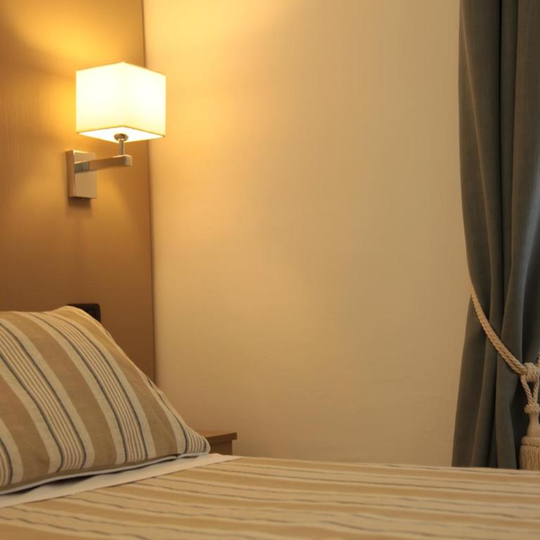 Albergo Degli Amici - Camera Quadrupla Standard - 3