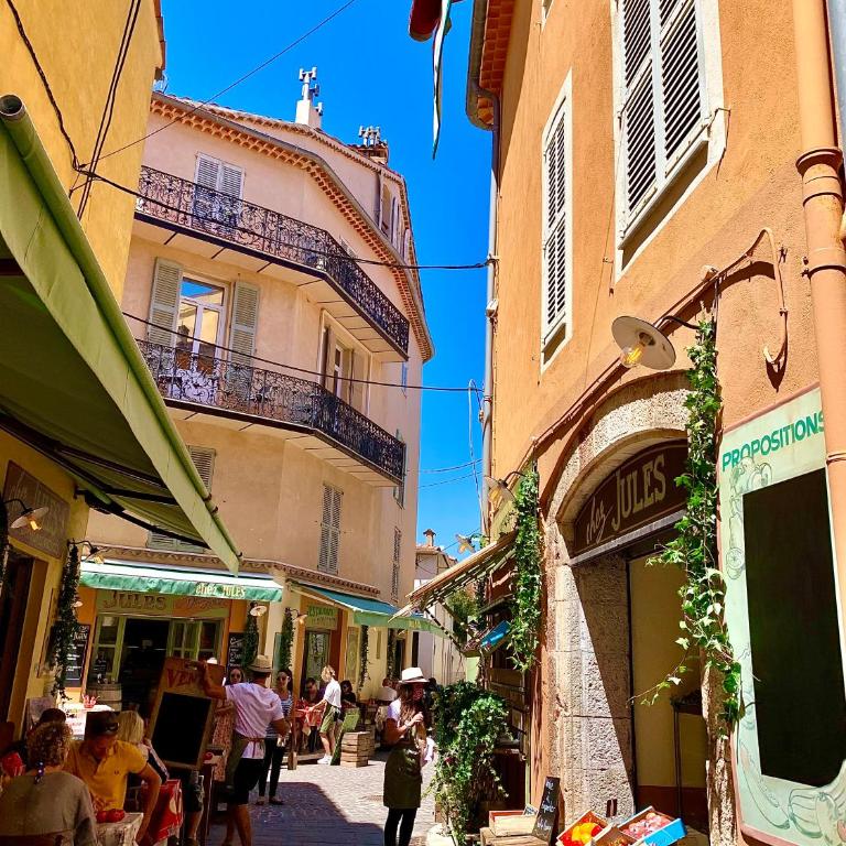 Au cœur du vieil Antibes - Appartement 1 Chambre - 14