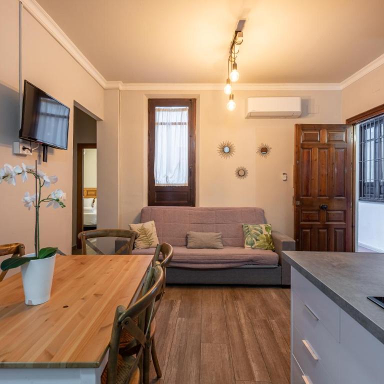 Apartamentos Alhambra Granada 3000 - Two-Bedroom Apartment - 18