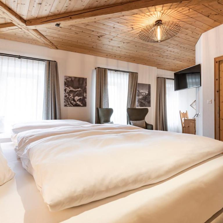 Hotel Baer & Post Zernez - Dreibettzimmer - 5