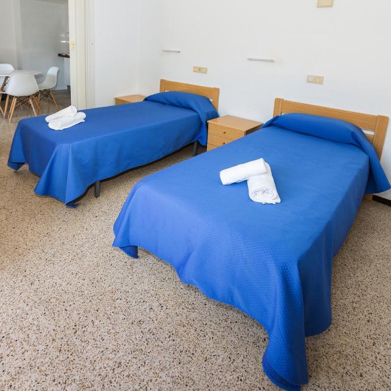 Hostal El Mercat - One-Bedroom Apartment with Balcony - 2