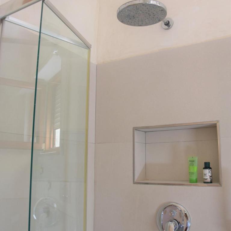 B&B La Capresina - Double or Twin Room with Shared Bathroom - 8