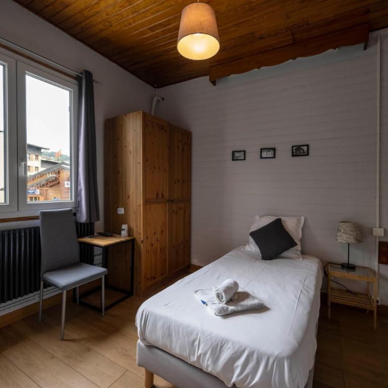 Hôtel les Flocons - Chambre Lits Jumeaux - 4