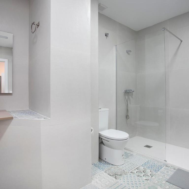 10 pax, AC, Wifi gratis, Ciudad Artes y Ciencias - Two-Bedroom Apartment - 16