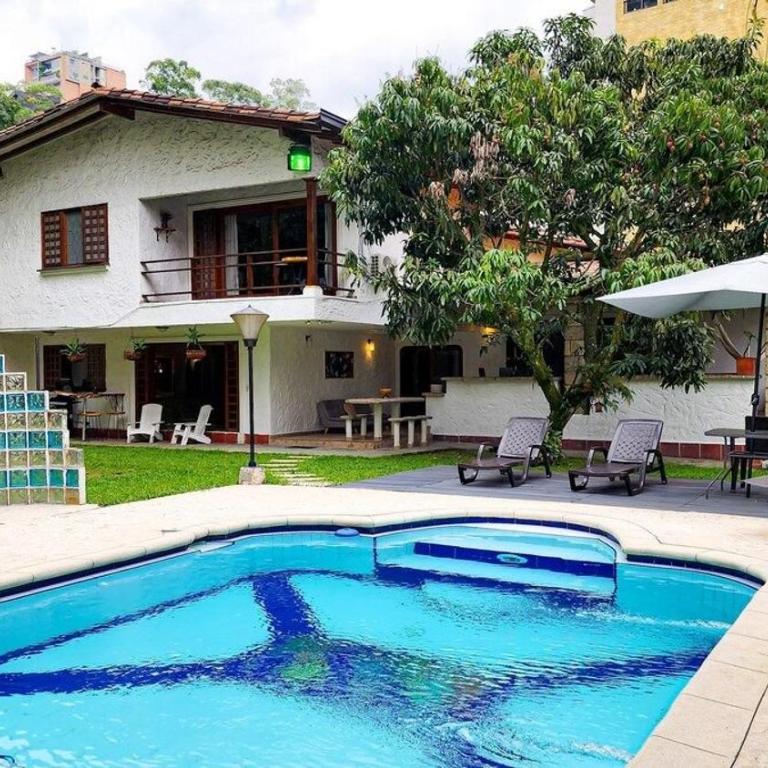 Luxury Villa In Provenza - Eight-Bedroom House - 33
