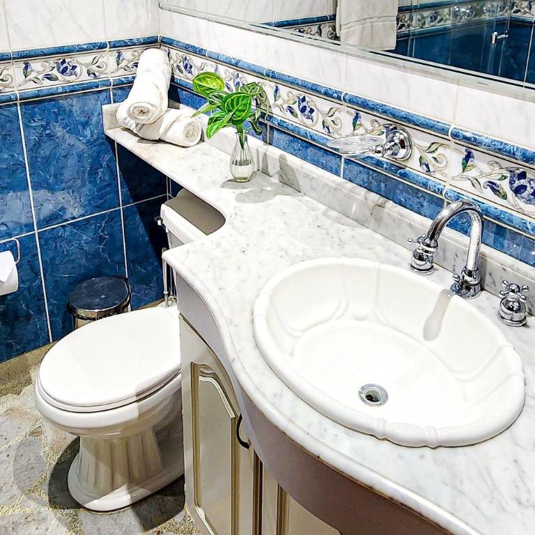 Luxury Villa In Provenza - Eight-Bedroom House - 26
