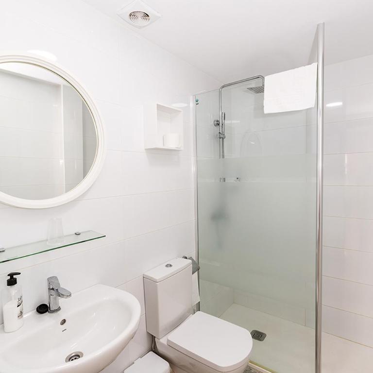Hostal El Mercat - Double Room (Without Terrace) - 2