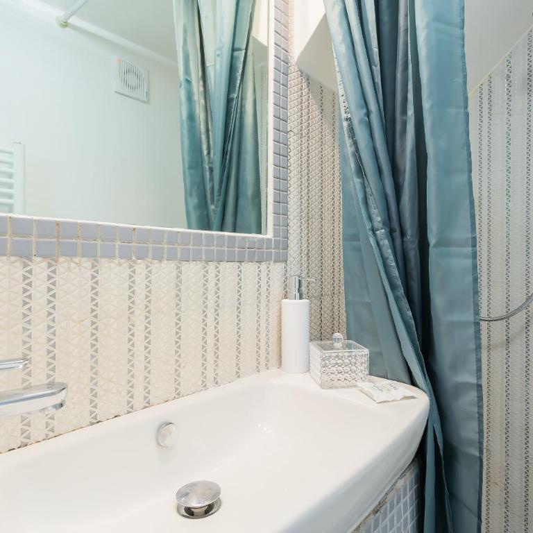 Palazzo San Rocco Rooms by Wonderful Italy - Deluxe Queen Room - 13