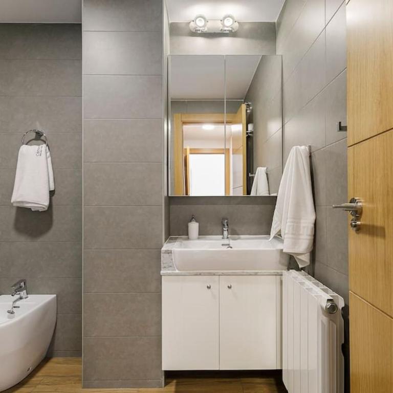 Apartamento Fénix - Two-Bedroom Apartment - 15