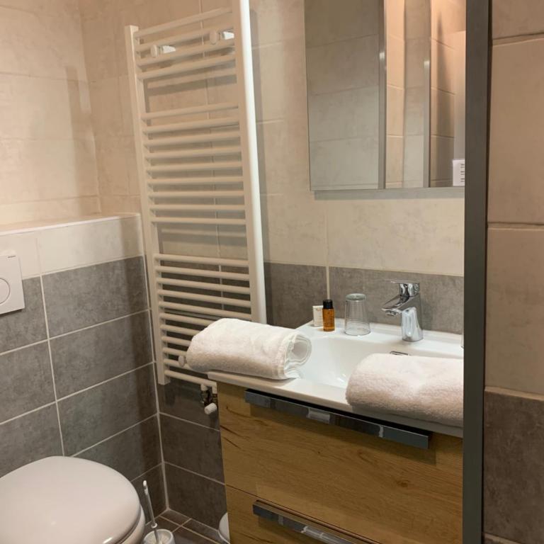 Hotel Le Concorde - Chambre Double ou Lits Jumeaux Classique - 7