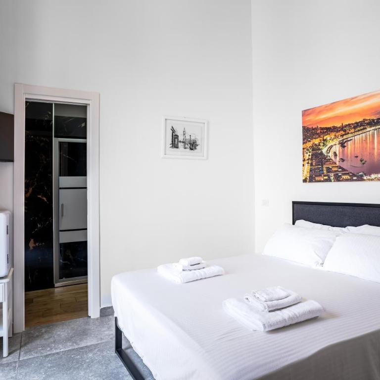 La bella vita luxury apartament and travel solution - Camera Matrimoniale con Balcone - 2