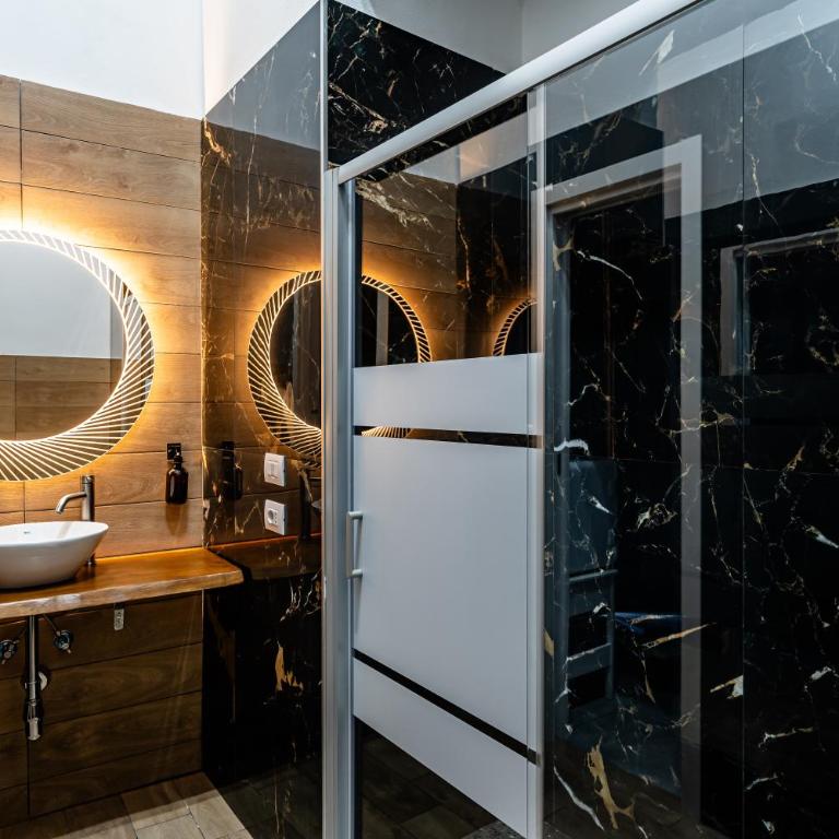 La bella vita luxury apartament and travel solution - Camera Matrimoniale con Balcone - 3