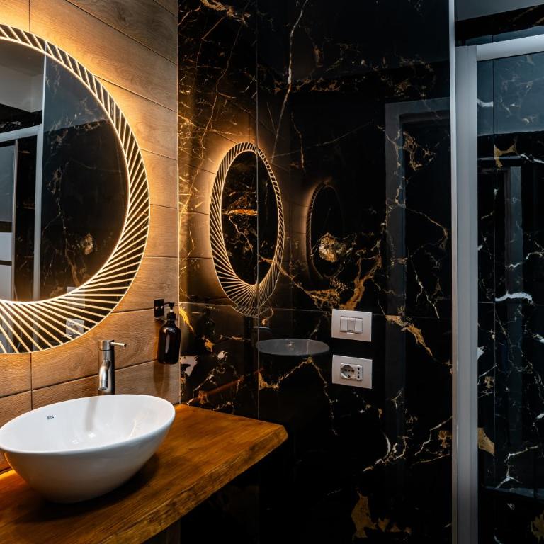 La bella vita luxury apartament and travel solution - Camera Matrimoniale con Balcone - 5