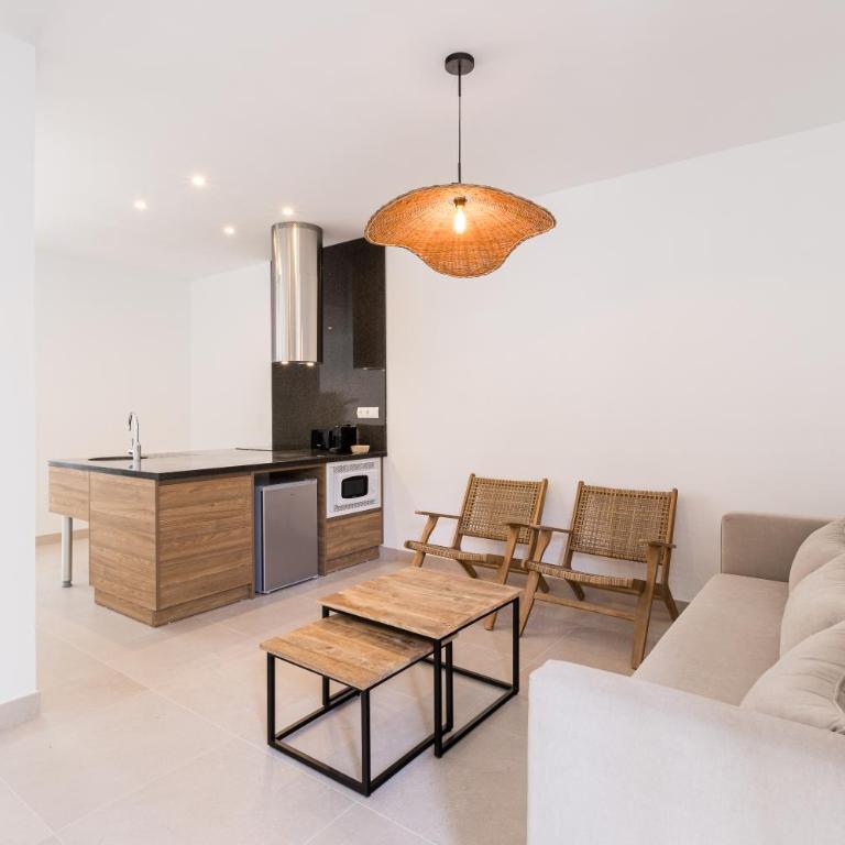 Bossa Bay Suites with Private Pool - MC Apartments Ibiza - Suite con piscina privada - 84