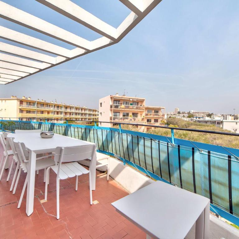 La pinede Apartement equiped with air conditioning and a pool! - Apartment - 23