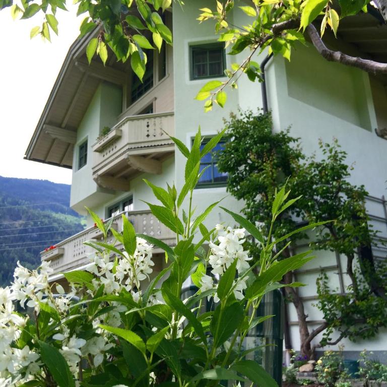 Appartements St. Leonhard - Superior Apartment B mit 2 Schlafzimmern und Balkon - 1