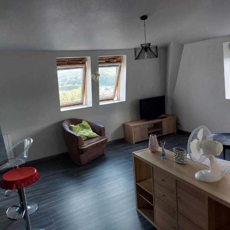 Rouen : Vue panoramique sur la seine avec parking - Appartement Supérieur - 19
