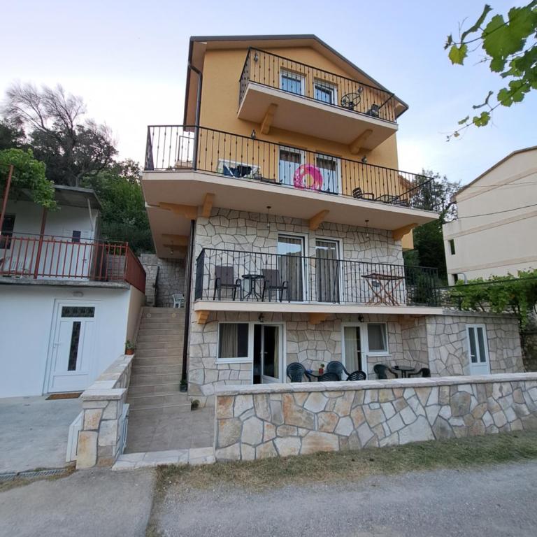 Guest House Martinovic - Two-Bedroom Apartment - 1